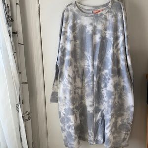 3/$20 NWT EVRI sweatshirt nightgown